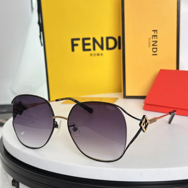 スーパーコピー フェンディ サングラス