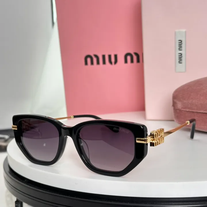 スーパーコピー ミュウミュウ サングラス