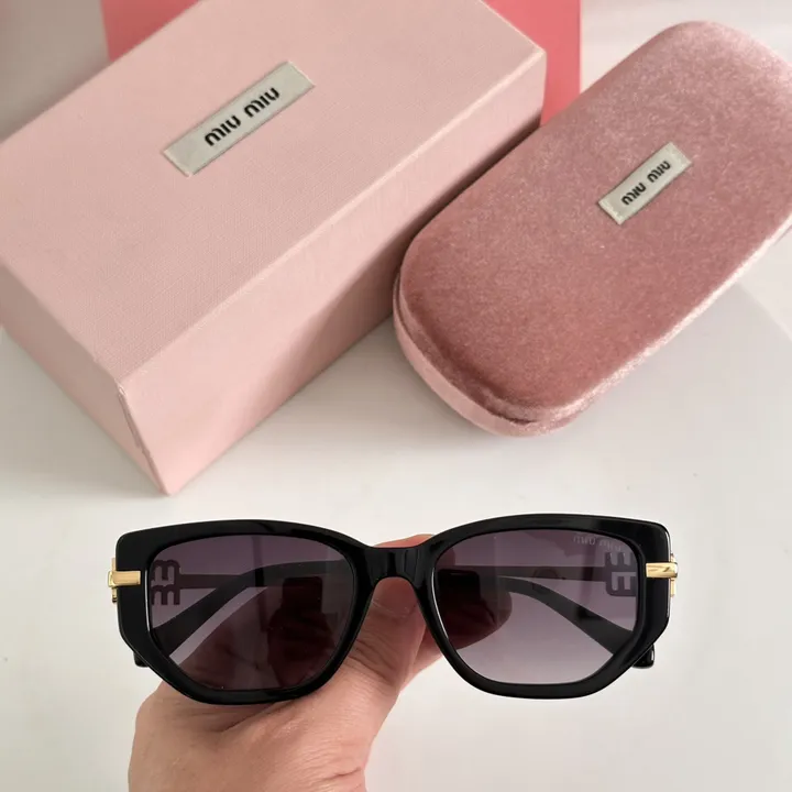 スーパーコピー ミュウミュウ サングラス