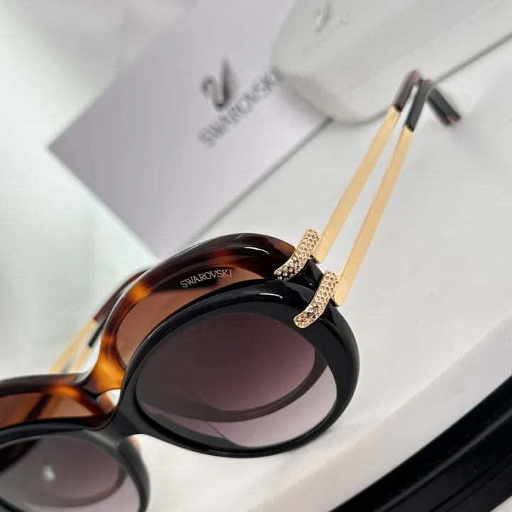 スーパーコピー スワロフスキー サングラス