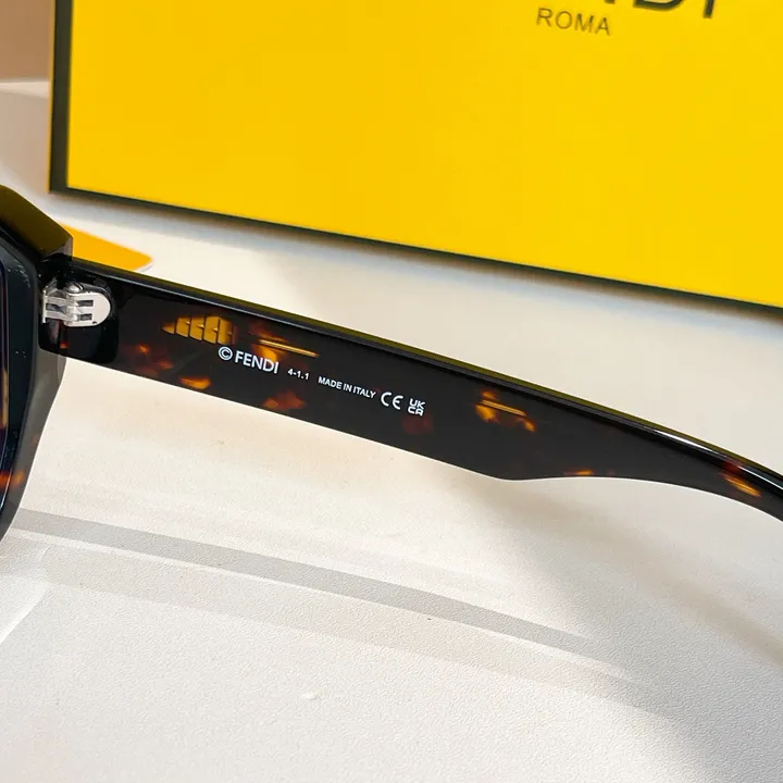 スーパーコピー フェンディ サングラス