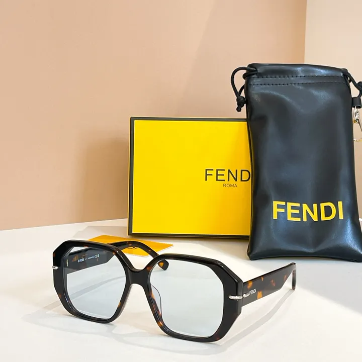 スーパーコピー フェンディ サングラス