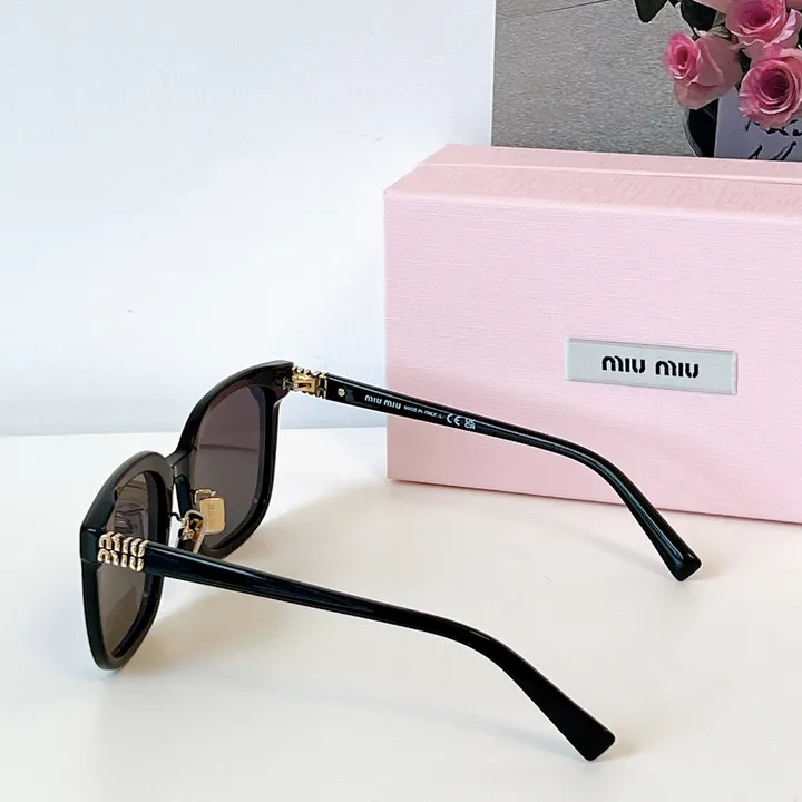 スーパーコピー ミュウミュウ サングラス