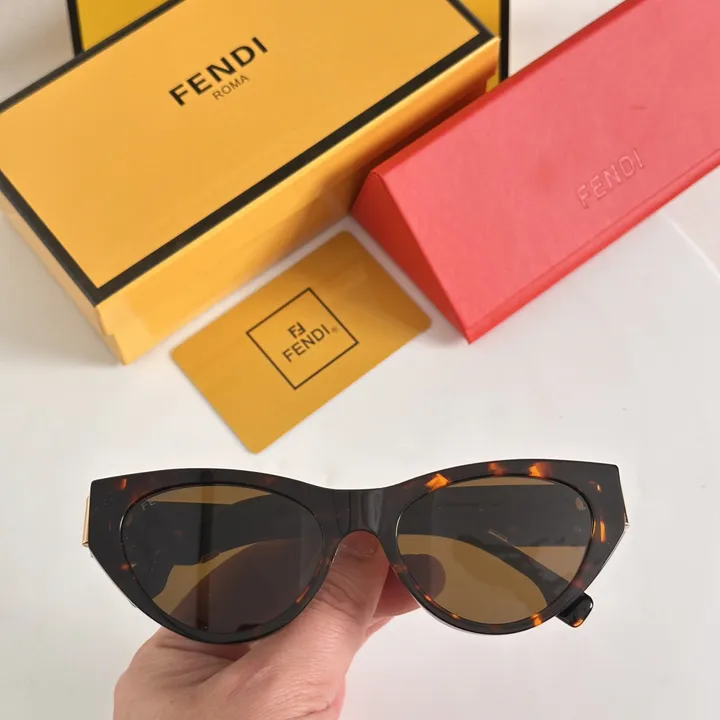 スーパーコピー フェンディ サングラス