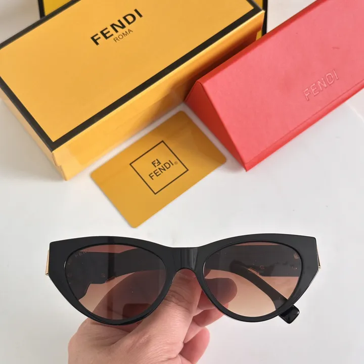 スーパーコピー フェンディ サングラス