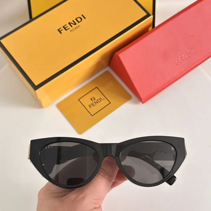 スーパーコピー フェンディ サングラス