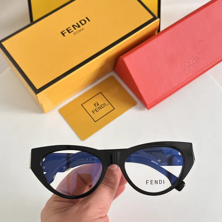 スーパーコピー フェンディ サングラス