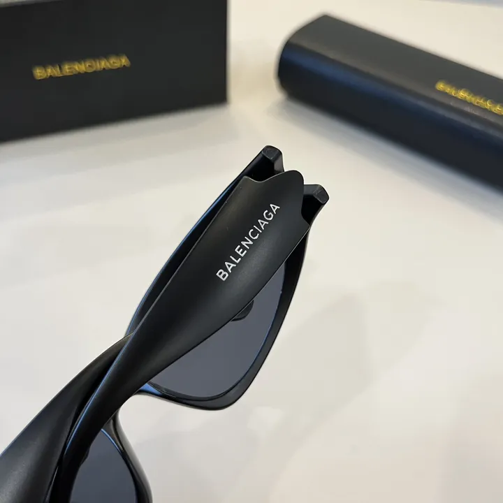 スーパーコピー バレンシアガ サングラス