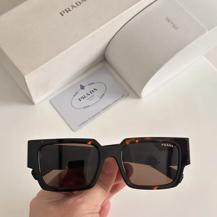 スーパーコピー プラダ サングラス
