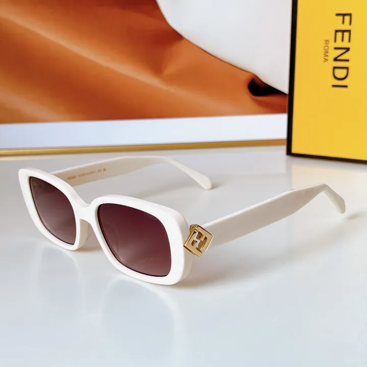 スーパーコピー フェンディ サングラス