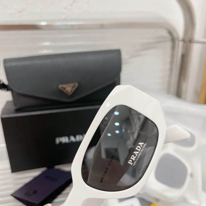 スーパーコピー プラダ サングラス