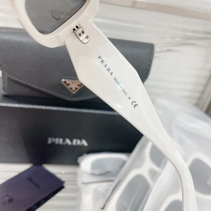 スーパーコピー プラダ サングラス