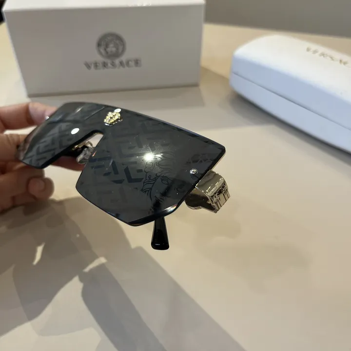 スーパーコピー ヴェルサーチ サングラス