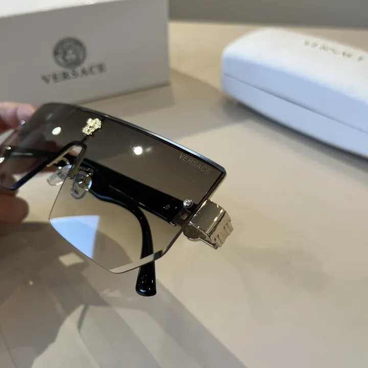 スーパーコピー ヴェルサーチ サングラス