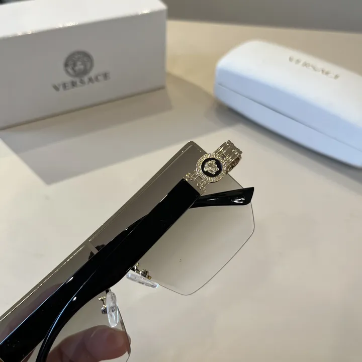 スーパーコピー ヴェルサーチ サングラス