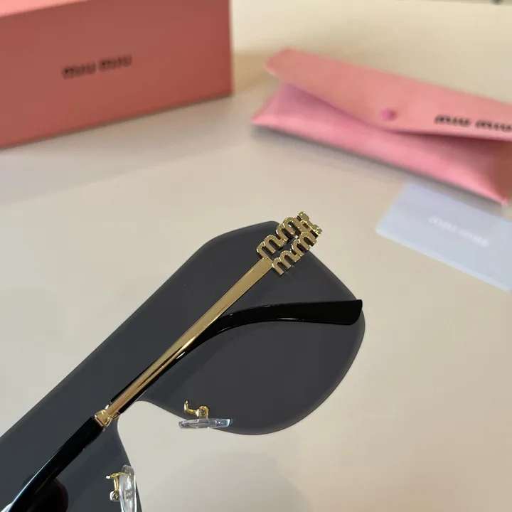 スーパーコピー ミュウミュウ サングラス