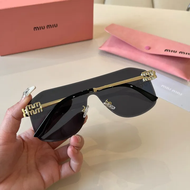 スーパーコピー ミュウミュウ サングラス