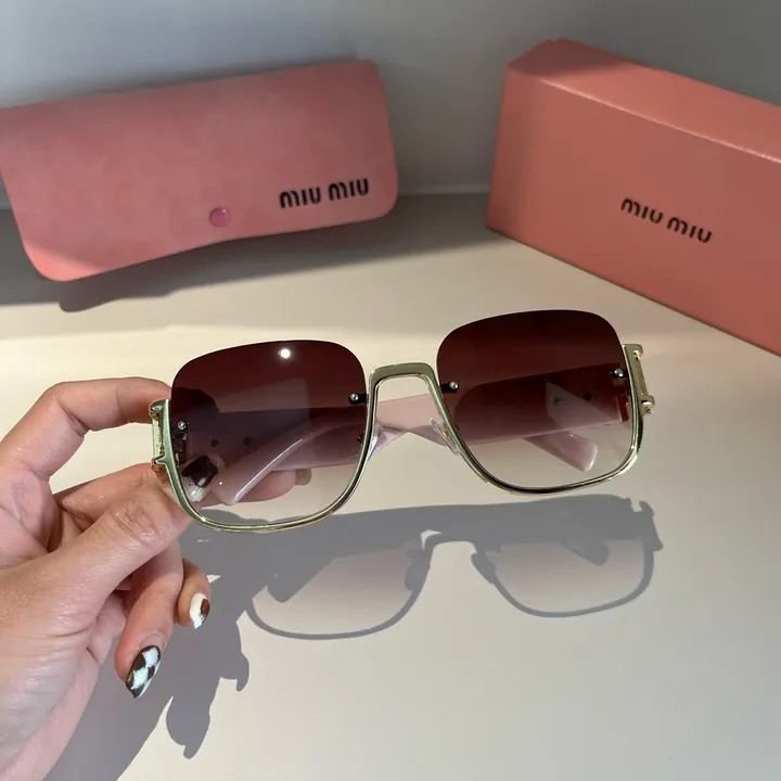 スーパーコピー ミュウミュウ サングラス