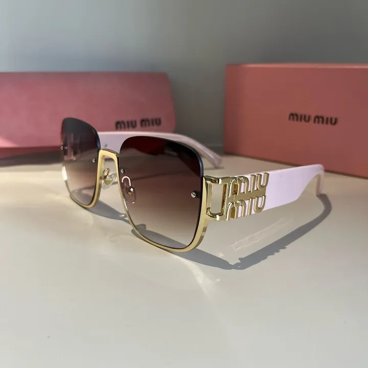 スーパーコピー ミュウミュウ サングラス
