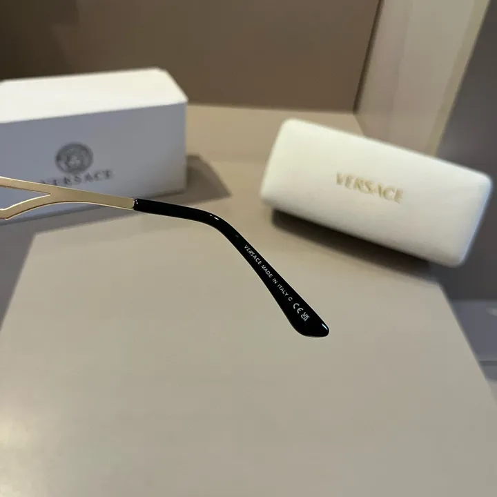 スーパーコピー ヴェルサーチ サングラス