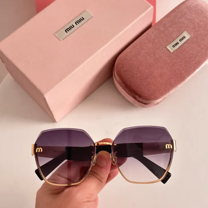 スーパーコピー ミュウミュウ サングラス