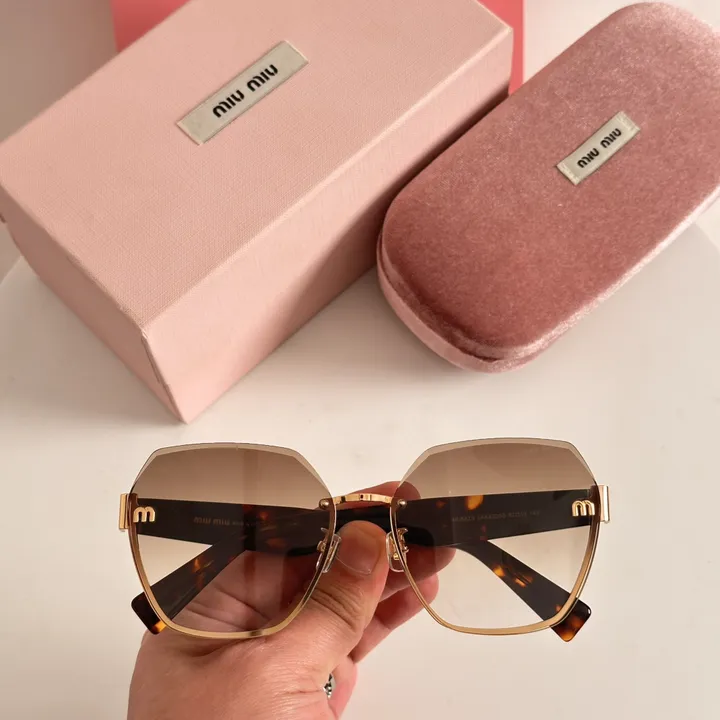 スーパーコピー ミュウミュウ サングラス