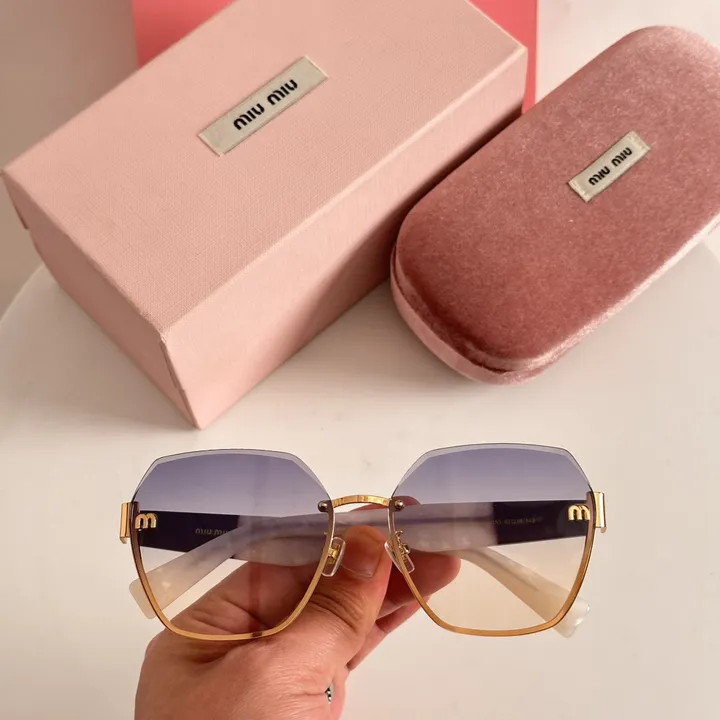 スーパーコピー ミュウミュウ サングラス