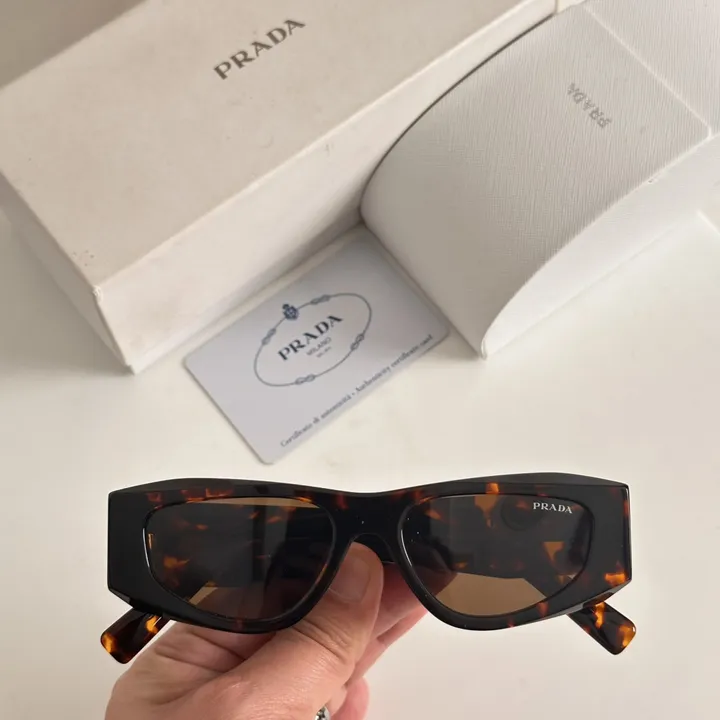 スーパーコピー プラダ サングラス