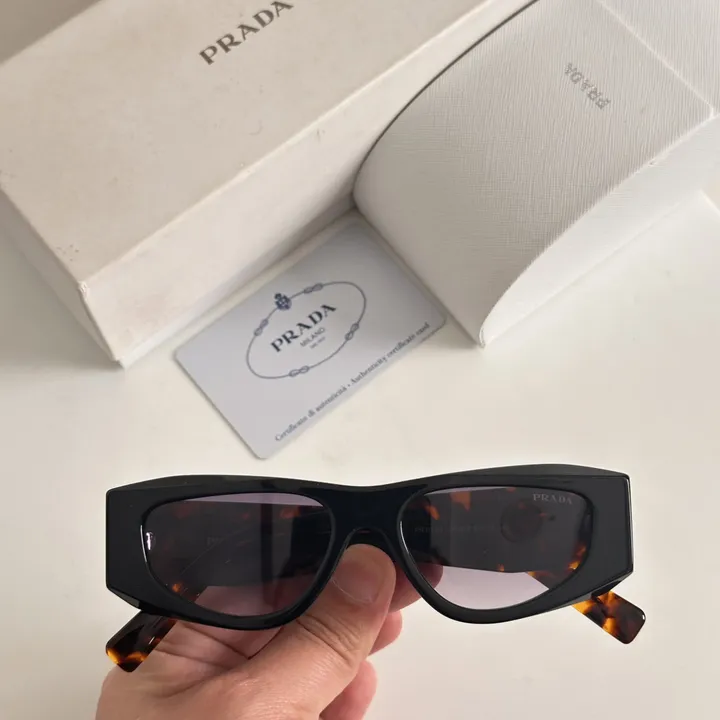 スーパーコピー プラダ サングラス