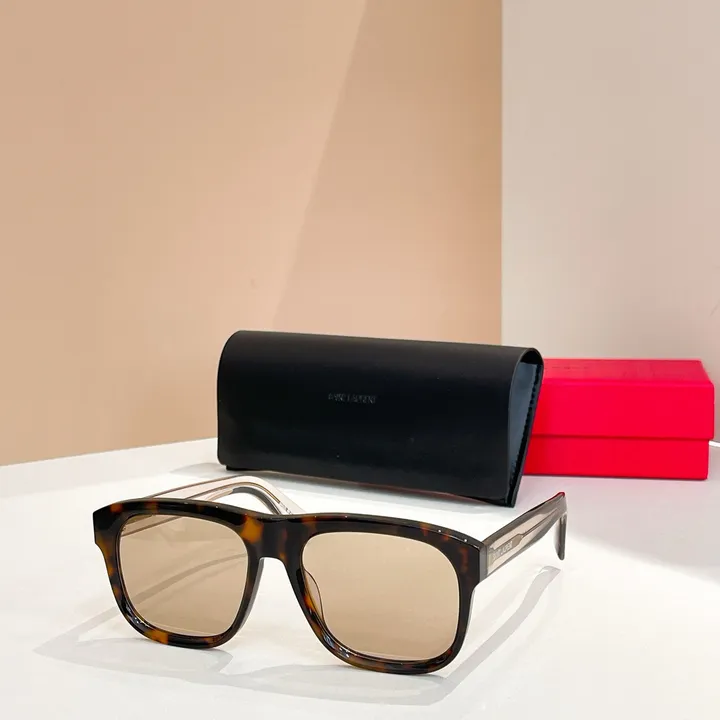 スーパーコピー ジバンシィ サングラス