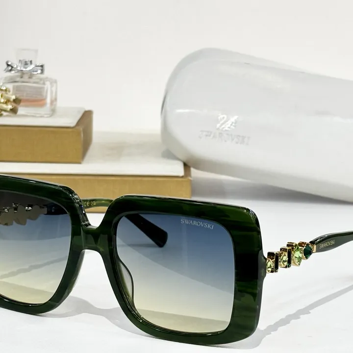 スーパーコピー スワロフスキー サングラス