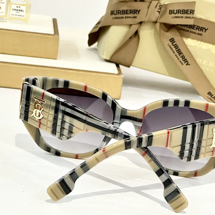 スーパーコピー バーバリー ス サングラス