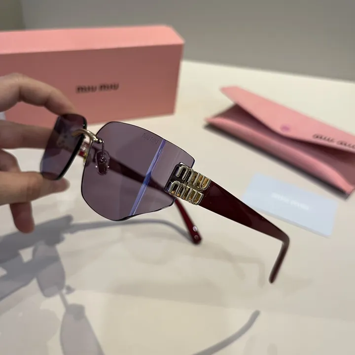 スーパーコピー ミュウミュウ サングラス