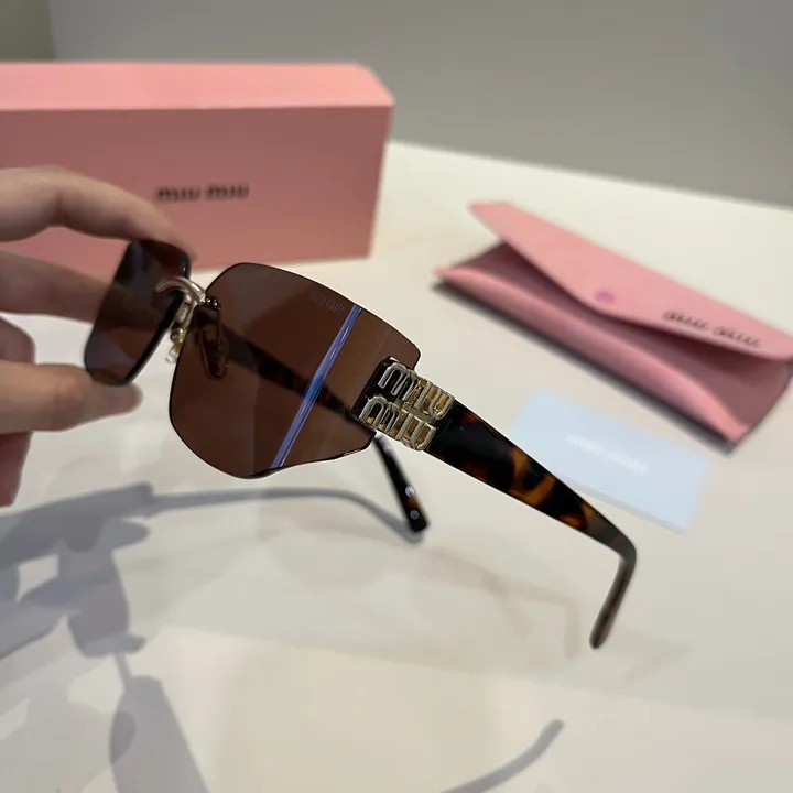 スーパーコピー ミュウミュウ サングラス