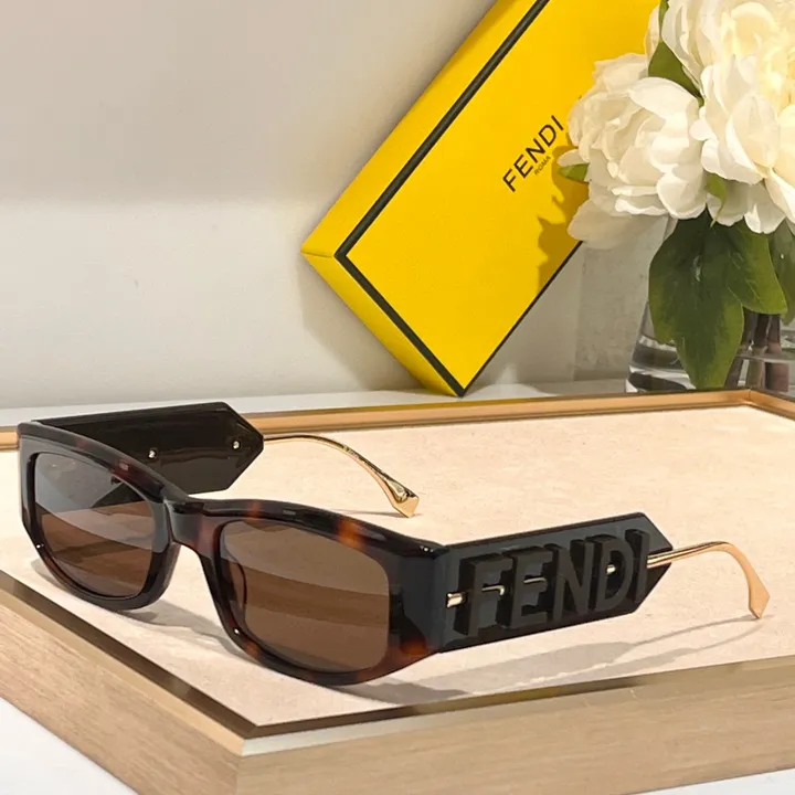 スーパーコピー フェンディ サングラス