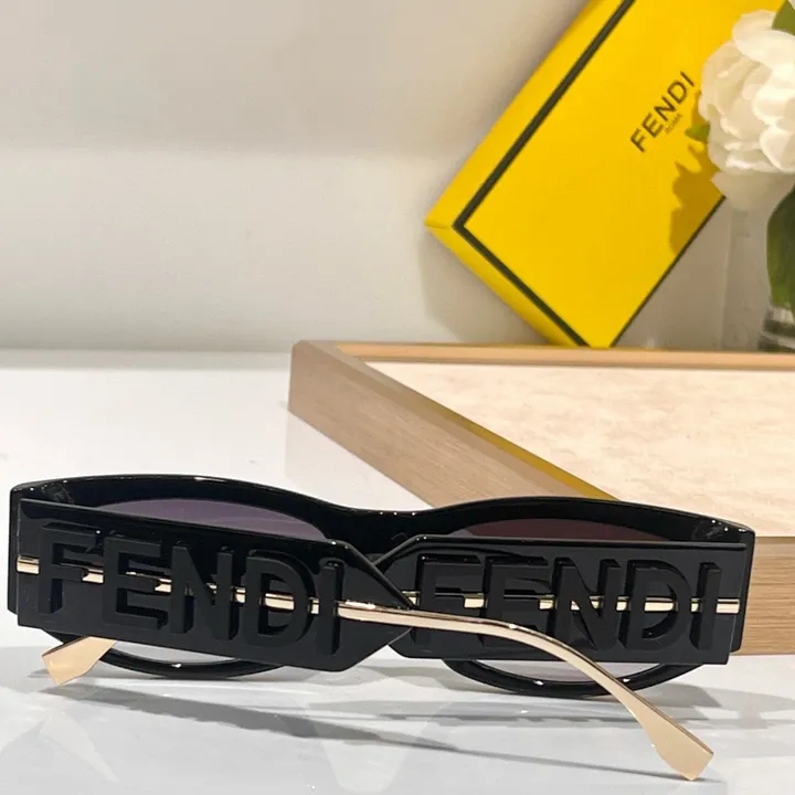 スーパーコピー フェンディ サングラス
