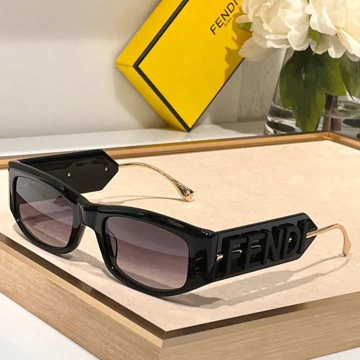スーパーコピー フェンディ サングラス