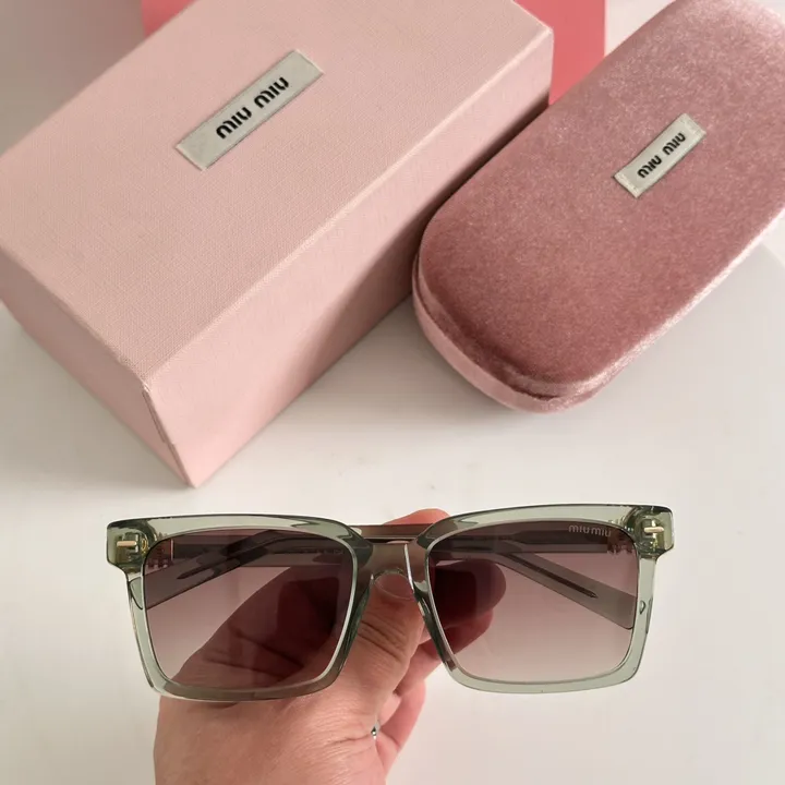 スーパーコピー ミュウミュウ サングラス