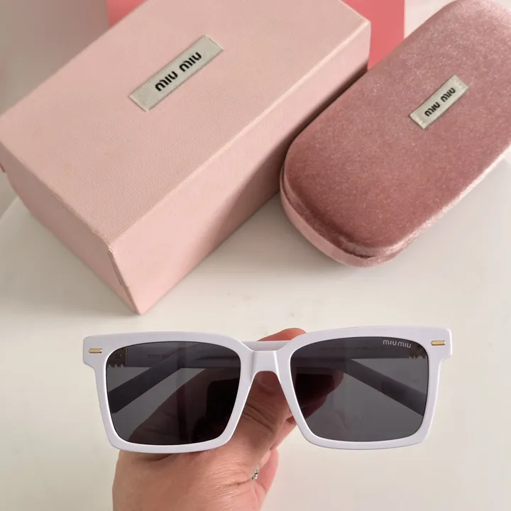 スーパーコピー ミュウミュウ サングラス