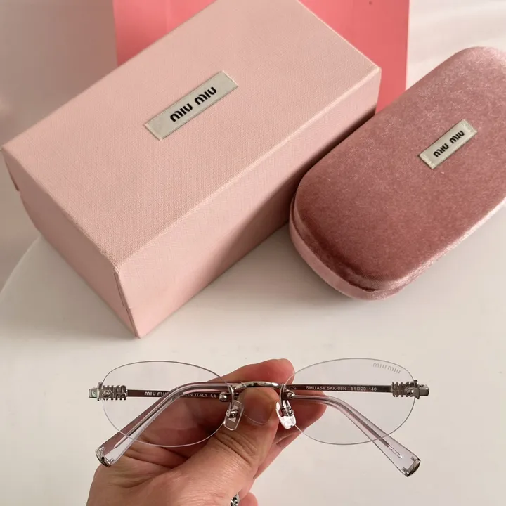 スーパーコピー ミュウミュウ サングラス