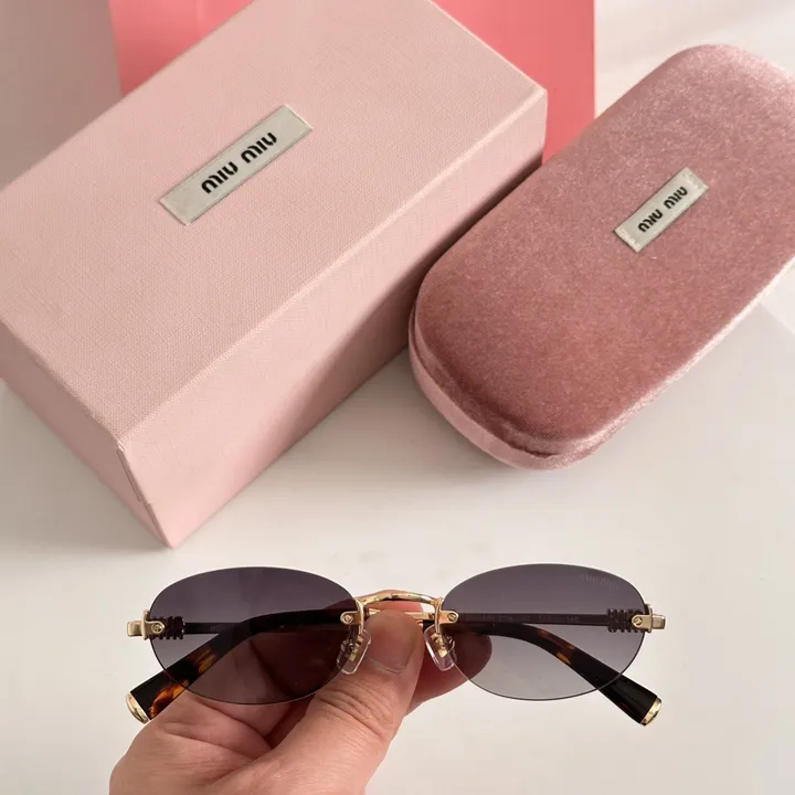 スーパーコピー ミュウミュウ サングラス