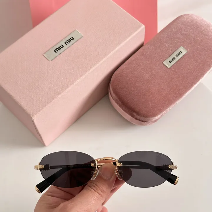 スーパーコピー ミュウミュウ サングラス