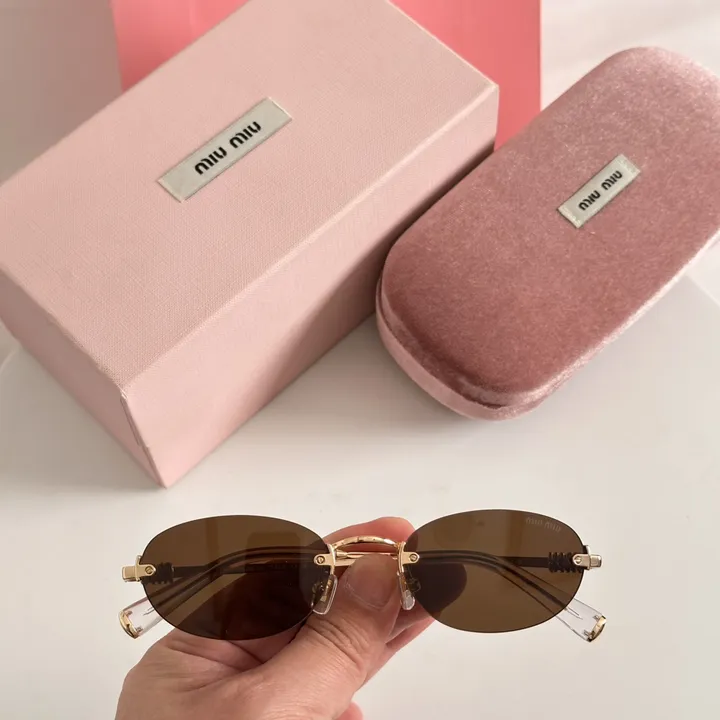 スーパーコピー ミュウミュウ サングラス