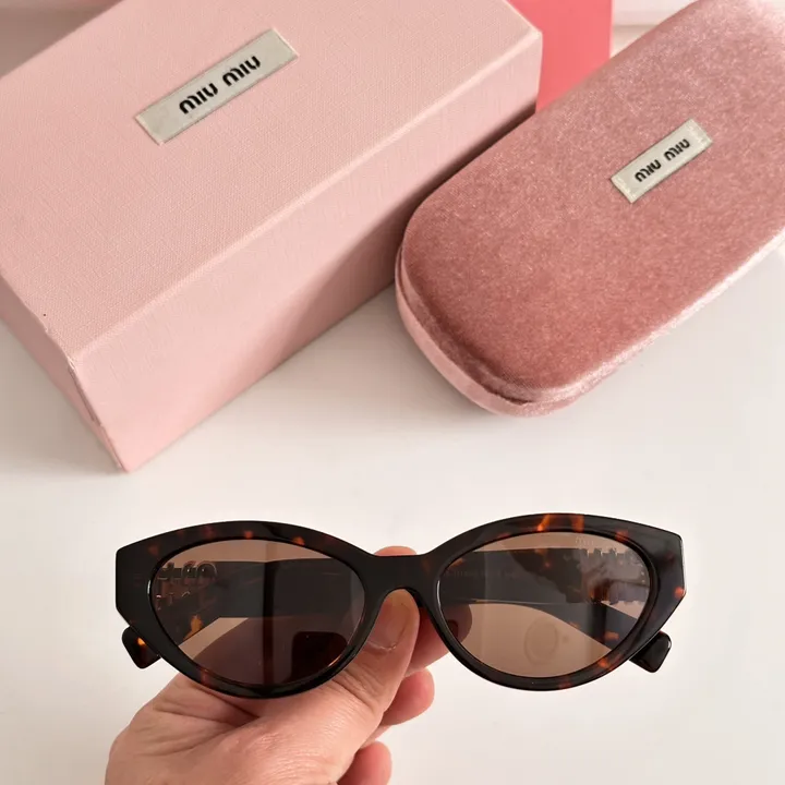 スーパーコピー ミュウミュウ サングラス
