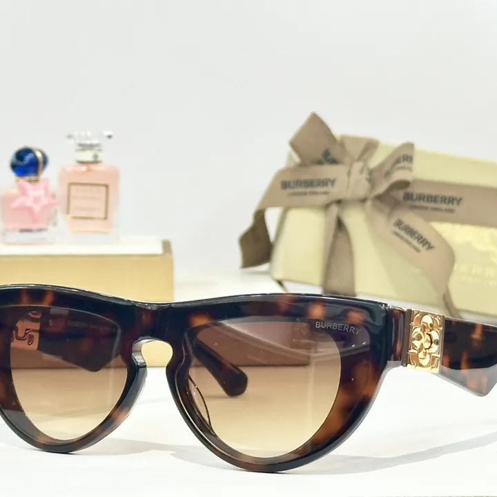 スーパーコピー バーバリー ス サングラス