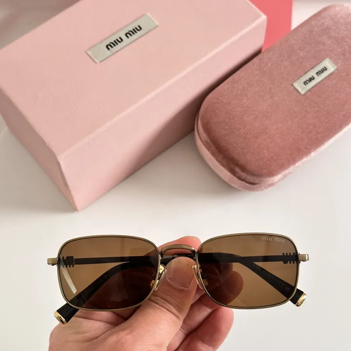 スーパーコピー ミュウミュウ サングラス