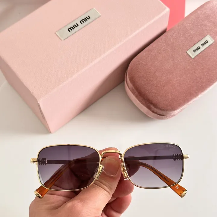 スーパーコピー ミュウミュウ サングラス