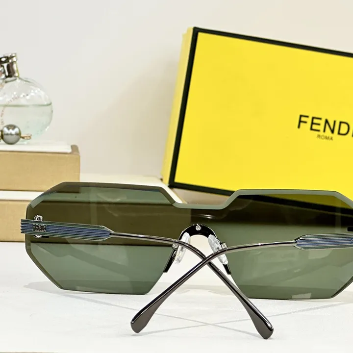 スーパーコピー フェンディ サングラス