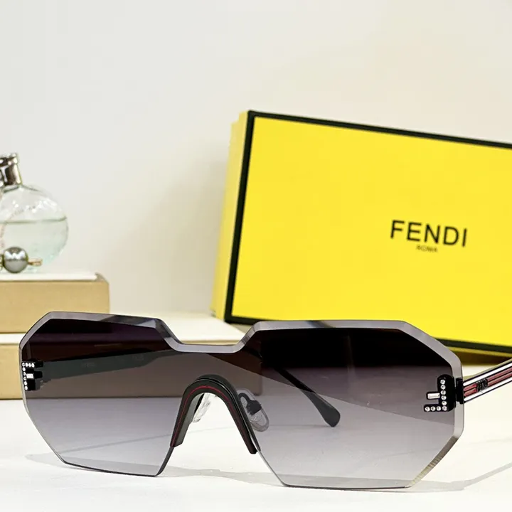 スーパーコピー フェンディ サングラス