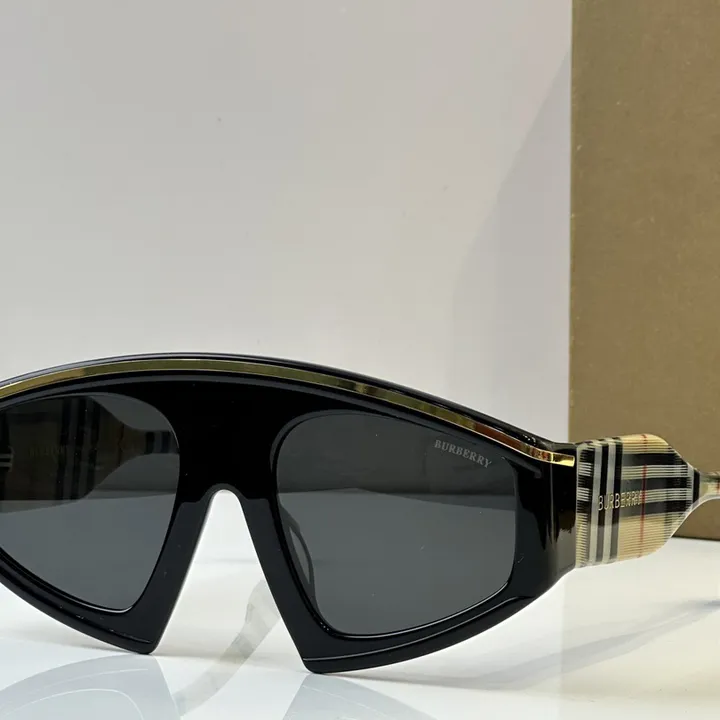 スーパーコピー バーバリー ス サングラス